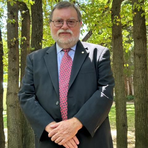 Portrait of Professor Tony Haymet standing outdoors 
