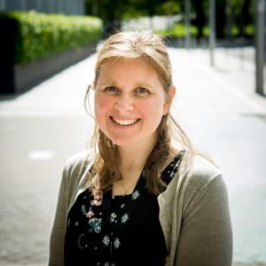 Headshot of Janna Fabris