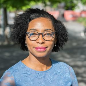 Headshot of Angela Mina-Vargas