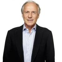 Headshot of Dr Alan Finkel